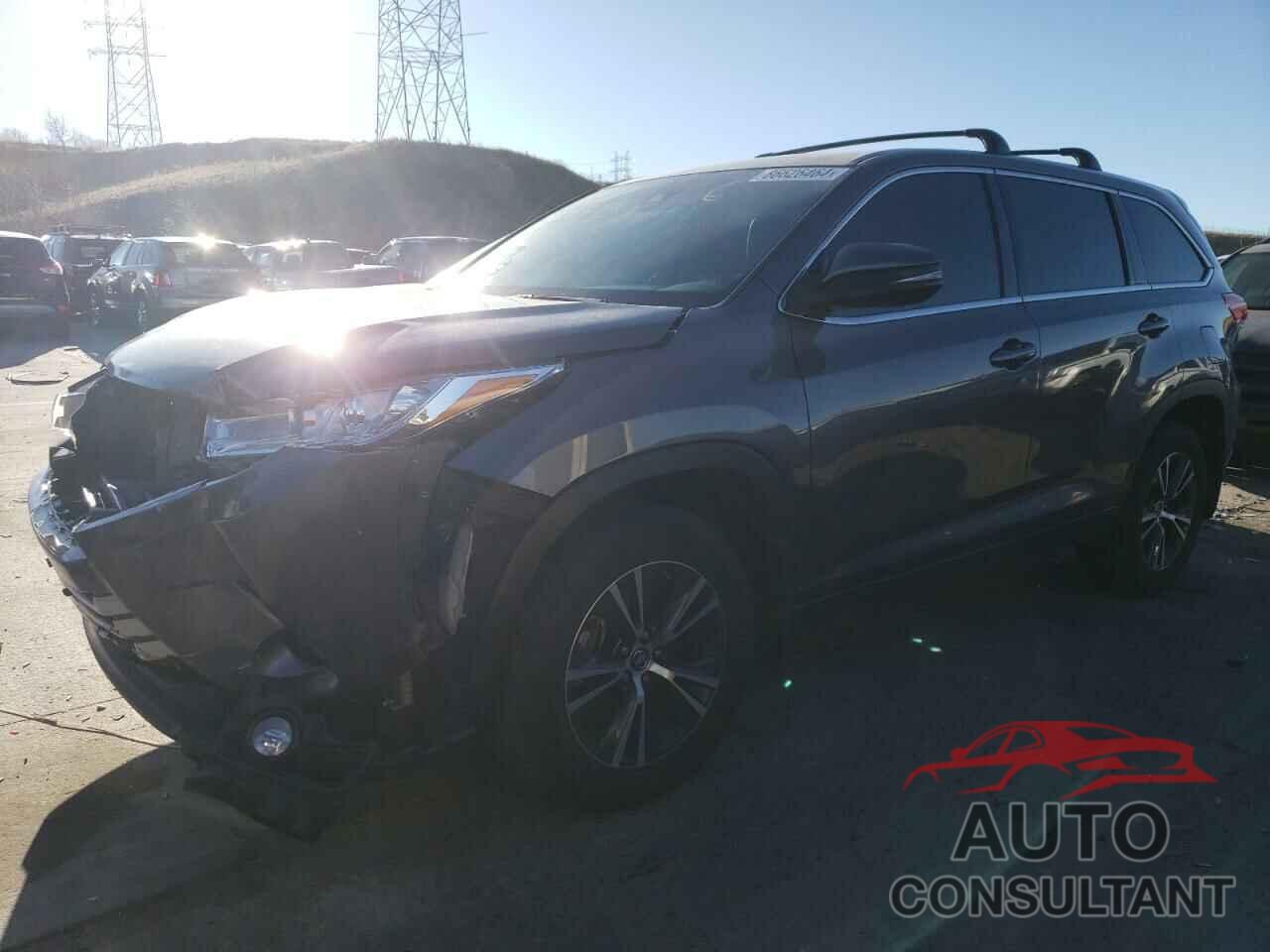 TOYOTA HIGHLANDER 2018 - 5TDBZRFH2JS818408