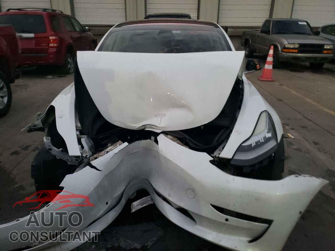TESLA MODEL 3 2018 - 5YJ3E1EA5JF008202