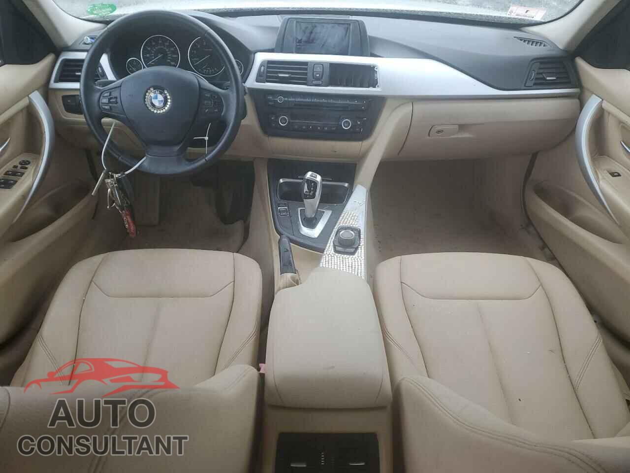 BMW 3 SERIES 2013 - WBA3B5C58DF595000