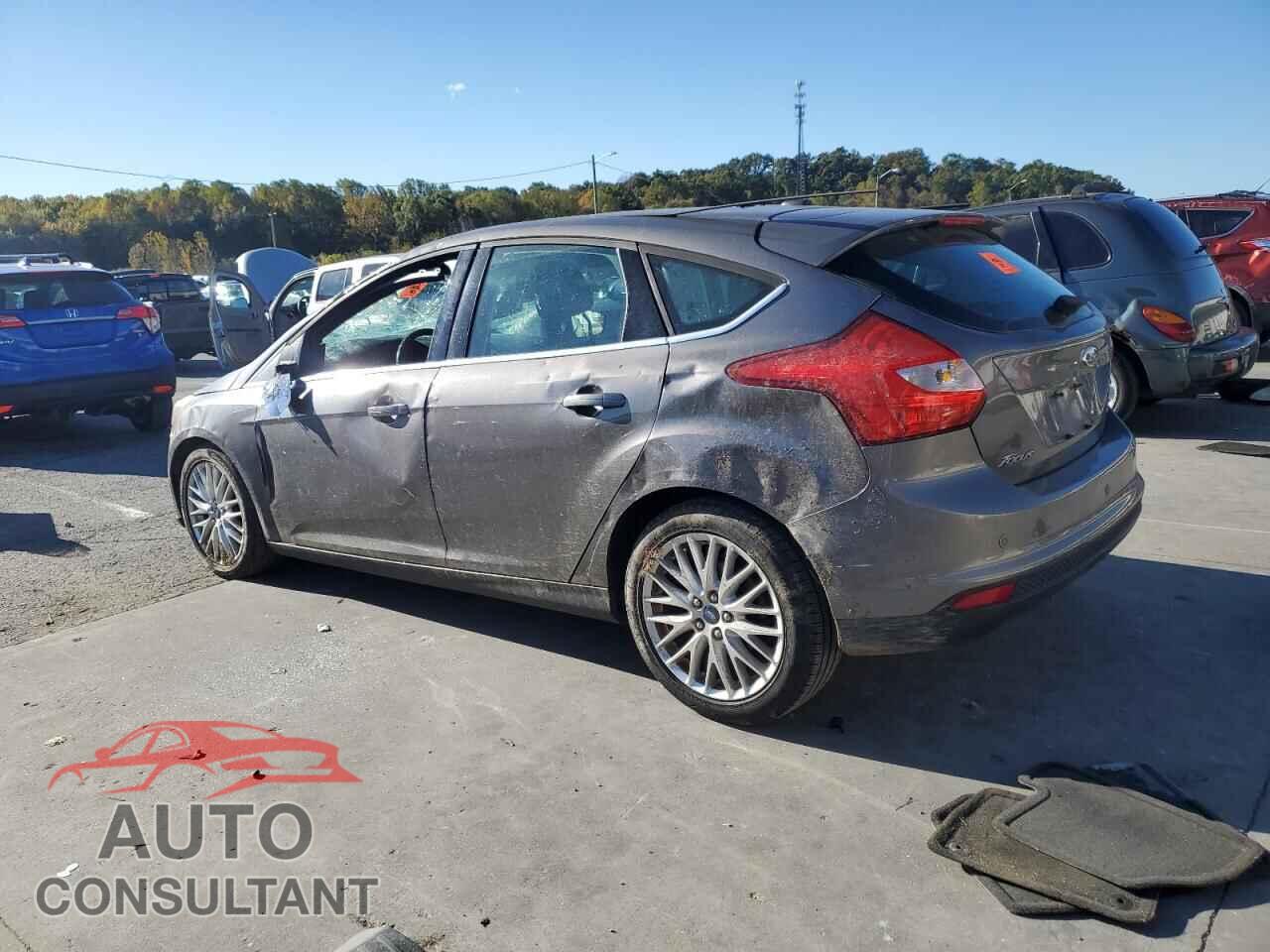 FORD FOCUS 2012 - 1FAHP3M22CL310820