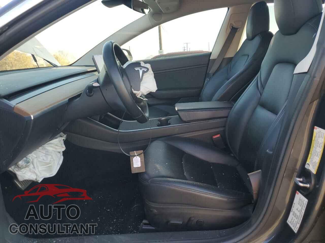 TESLA MODEL 3 2018 - 5YJ3E1EA9JF077717