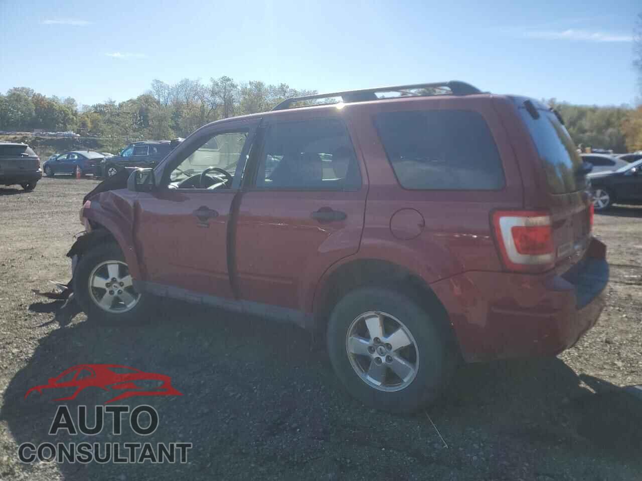 FORD ESCAPE 2011 - 1FMCU9DG8BKB18071