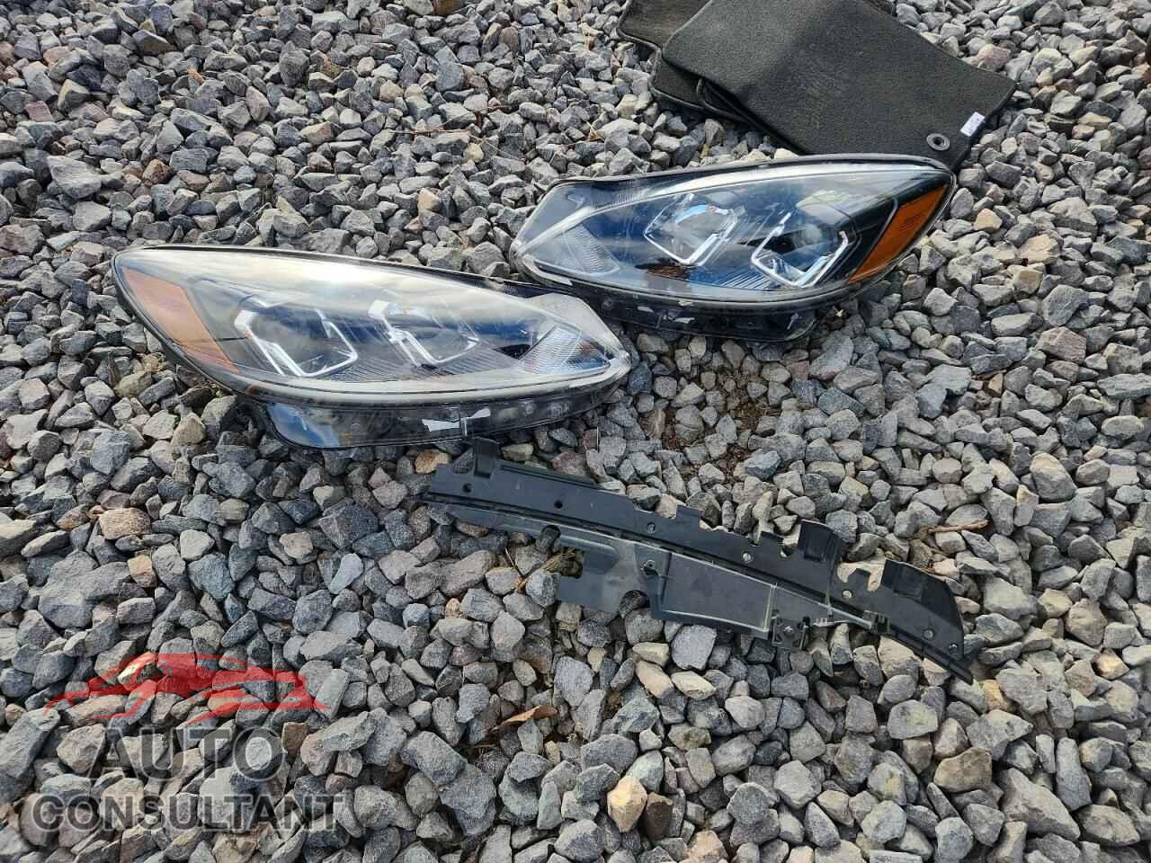FORD ESCAPE 2020 - 1FMCU0G67LUA85665