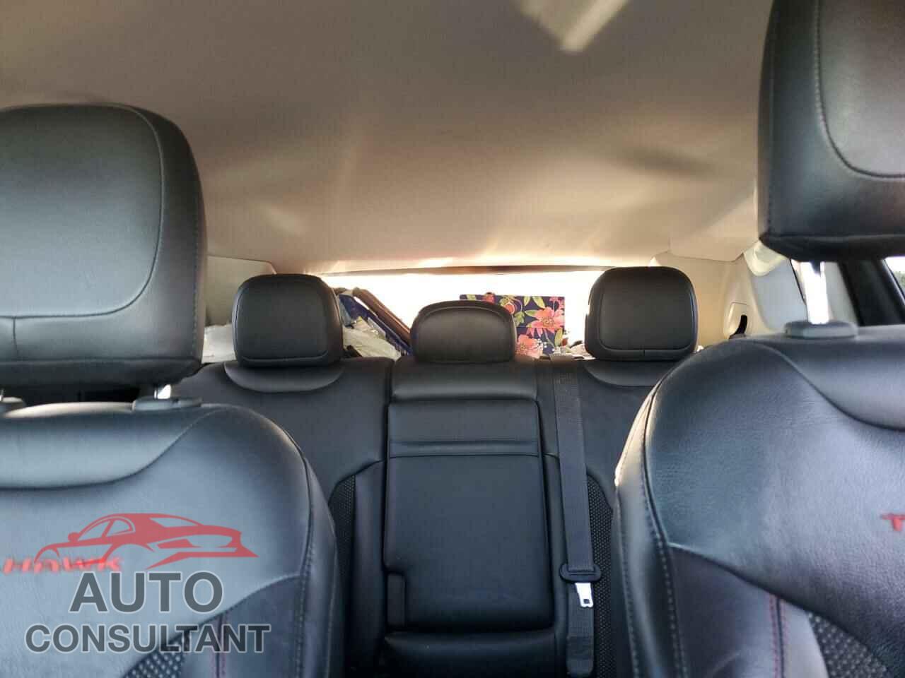 JEEP COMPASS 2018 - 3C4NJDDB2JT174596