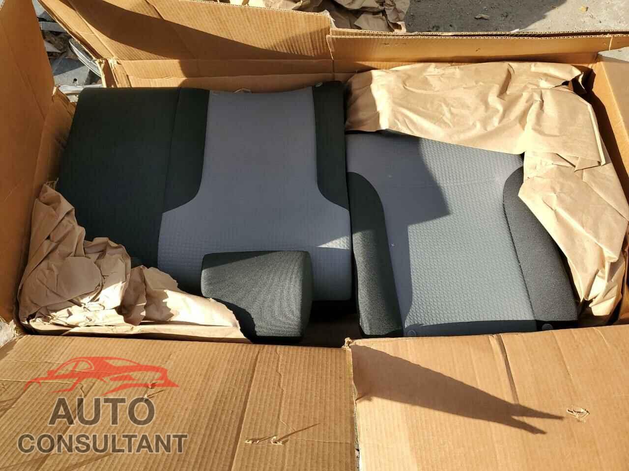 VOLKSWAGEN JETTA 2017 - 3VW2B7AJ8HM308171
