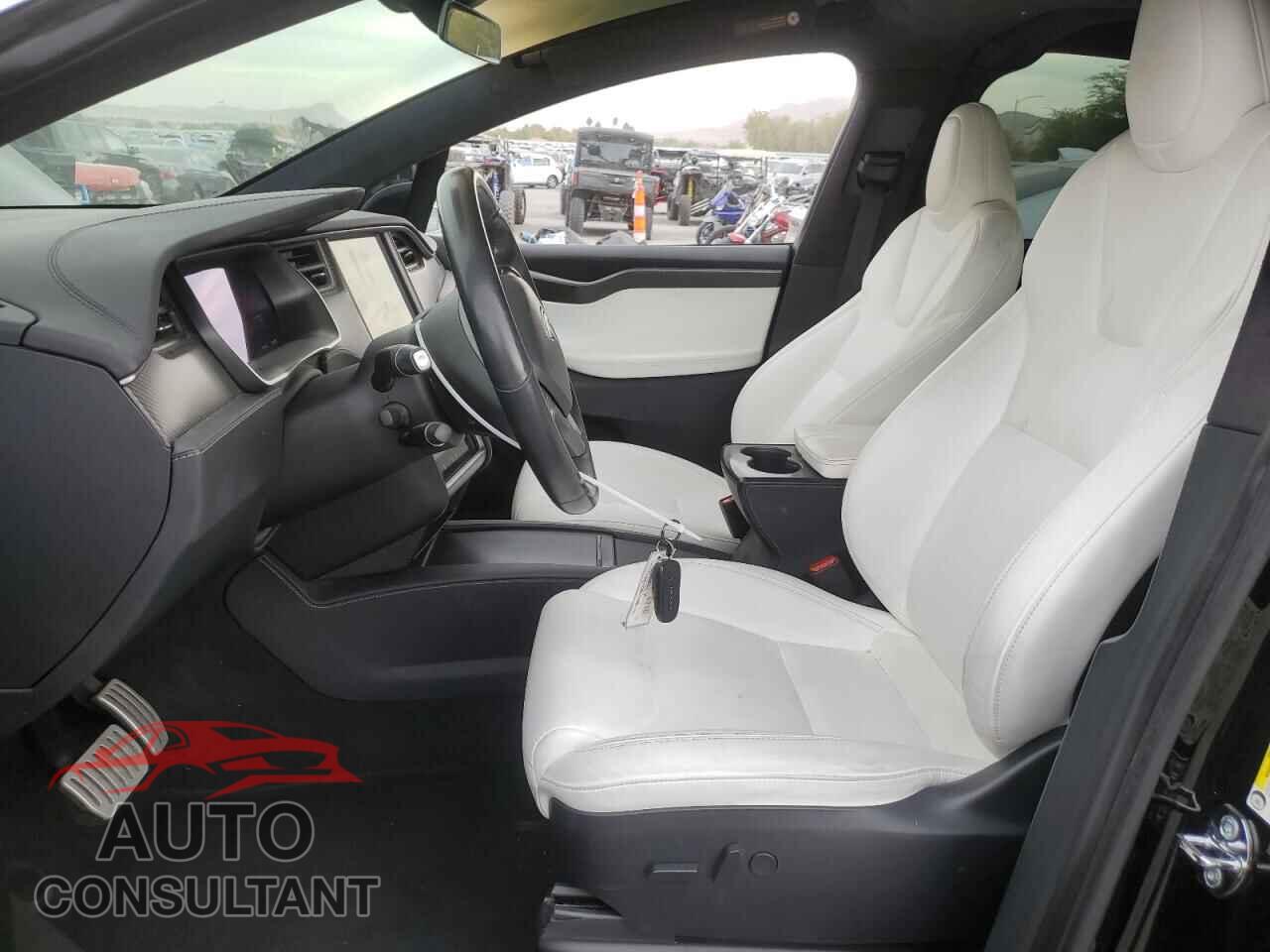 TESLA MODEL X 2020 - 5YJXCDE45LF234536