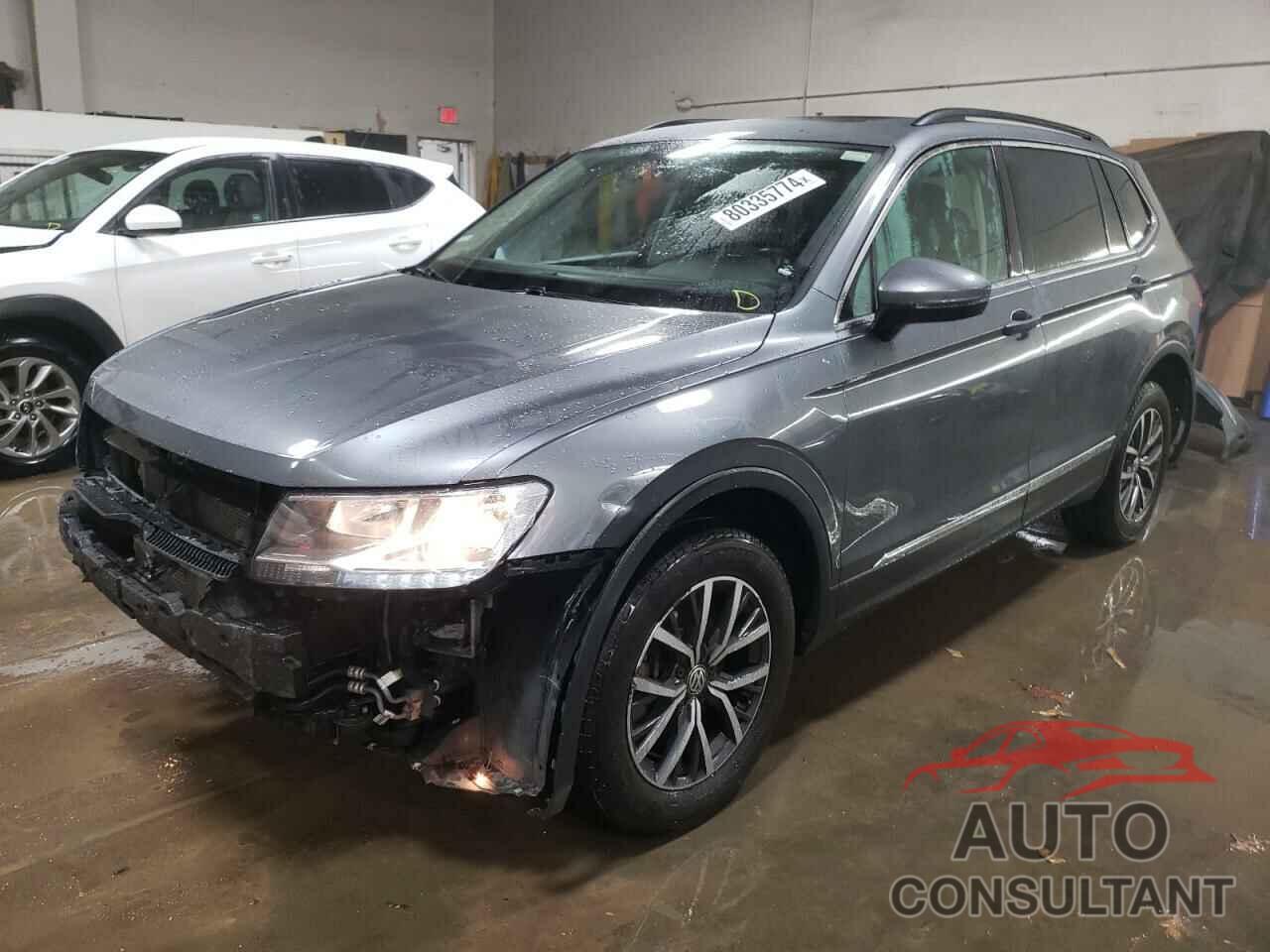 VOLKSWAGEN TIGUAN 2018 - 3VV2B7AX7JM220792