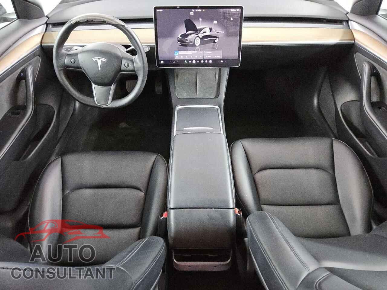 TESLA MODEL 3 2022 - 5YJ3E1EA5NF289701