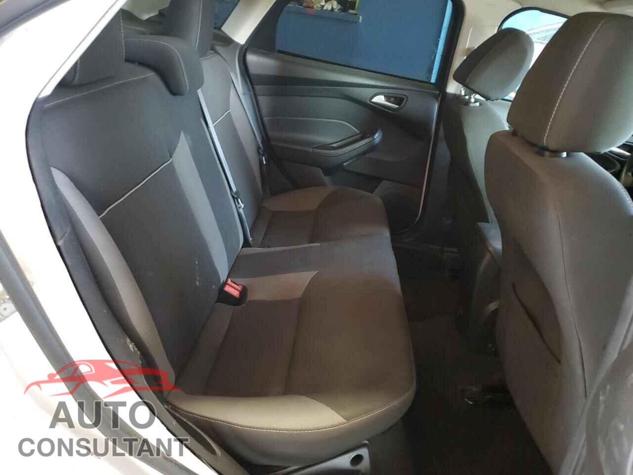 FORD FOCUS 2014 - 1FADP3F26EL190017