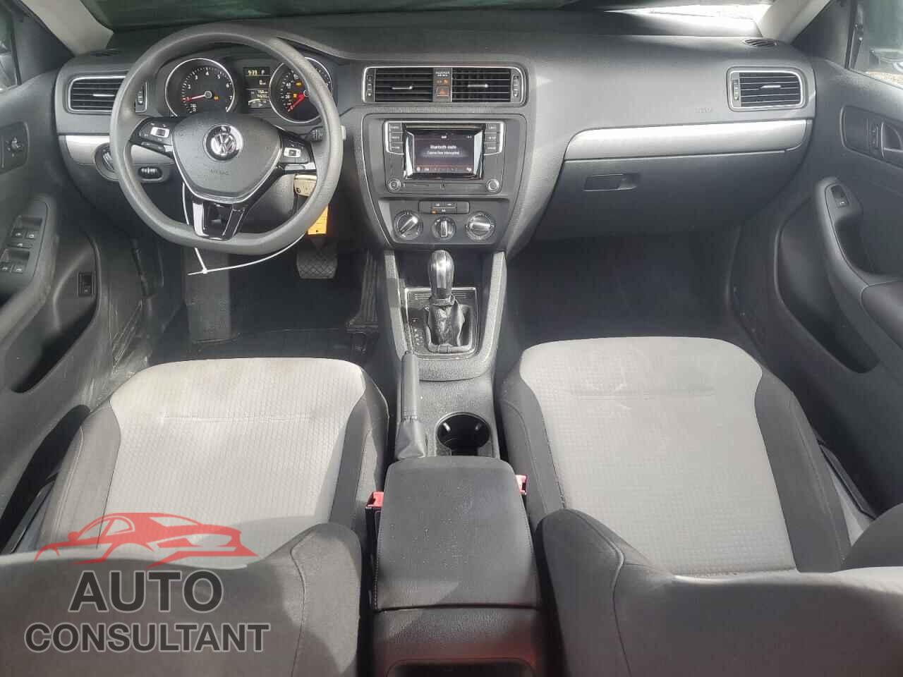 VOLKSWAGEN JETTA 2017 - 3VW2B7AJ1HM260187