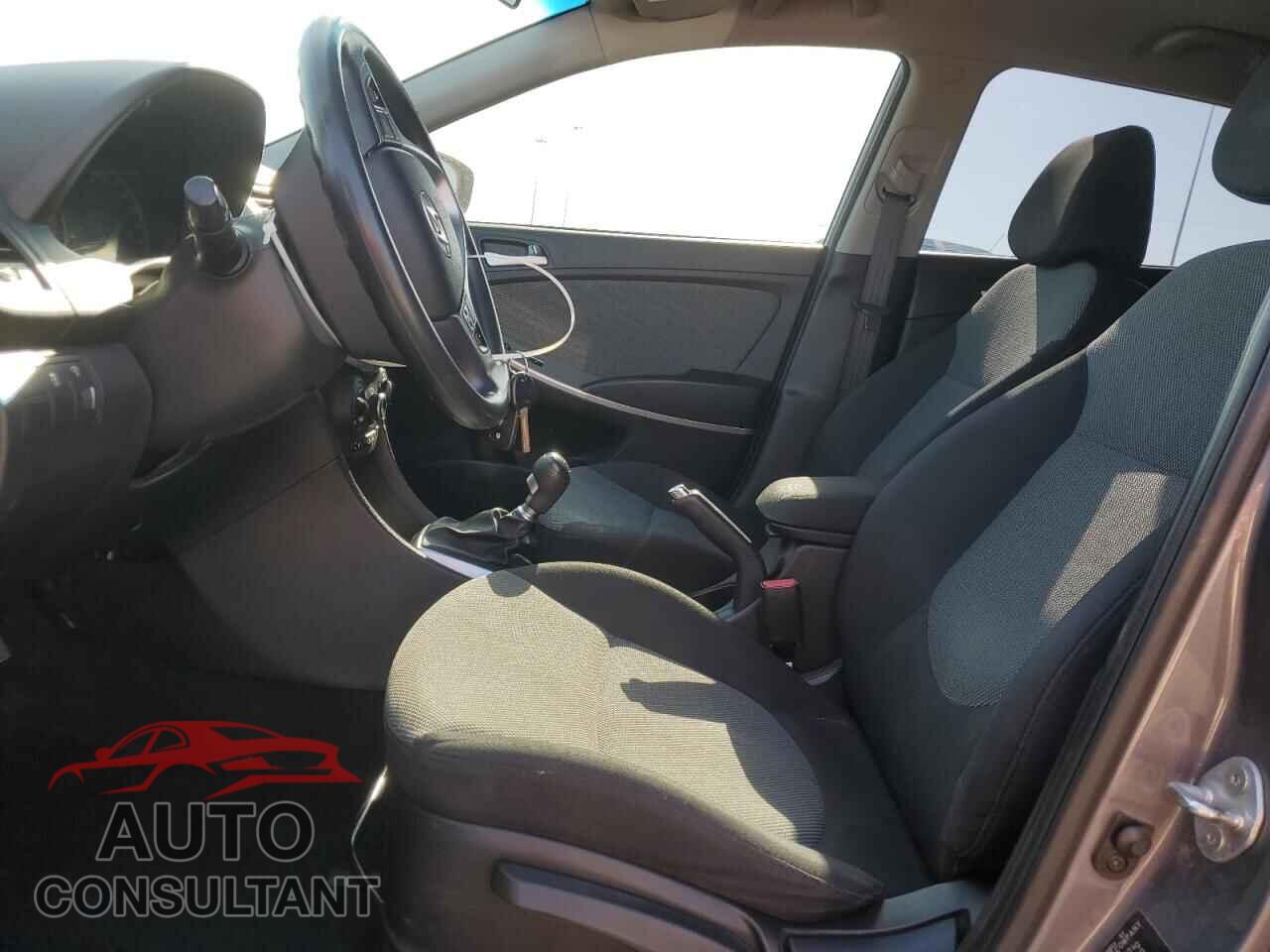 HYUNDAI ACCENT 2013 - KMHCT5AE4DU117585