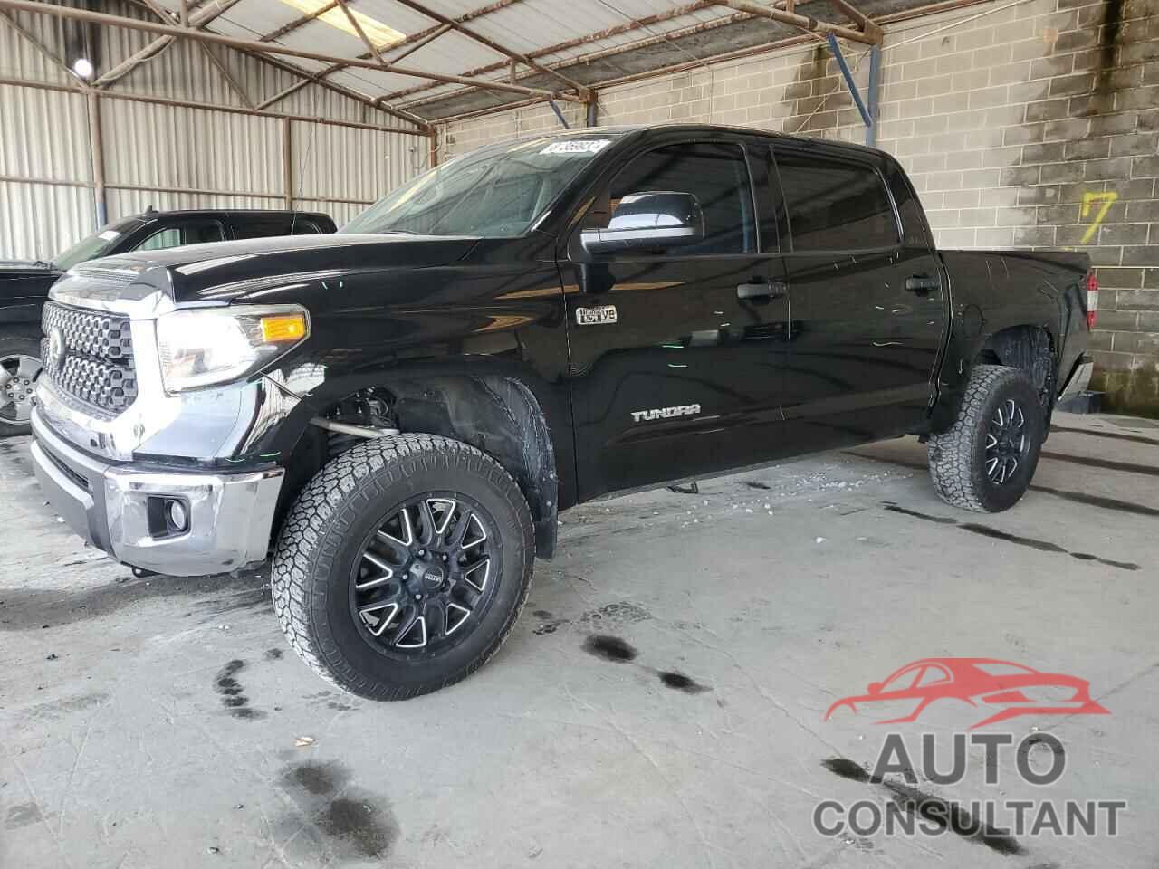 TOYOTA TUNDRA 2018 - 5TFDW5F19JX722959