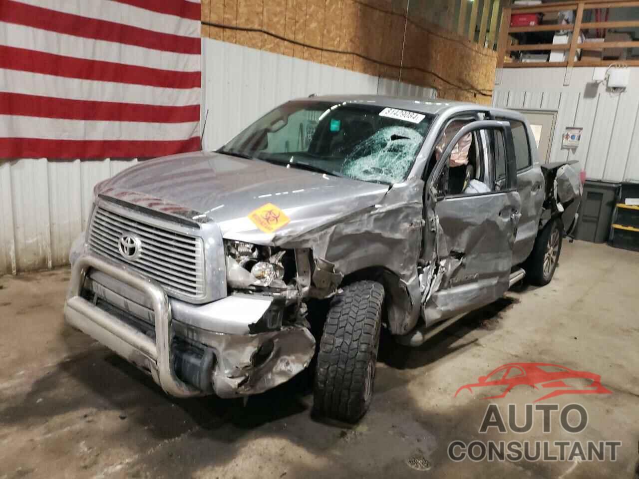 TOYOTA TUNDRA 2011 - 5TFHW5F10BX178273