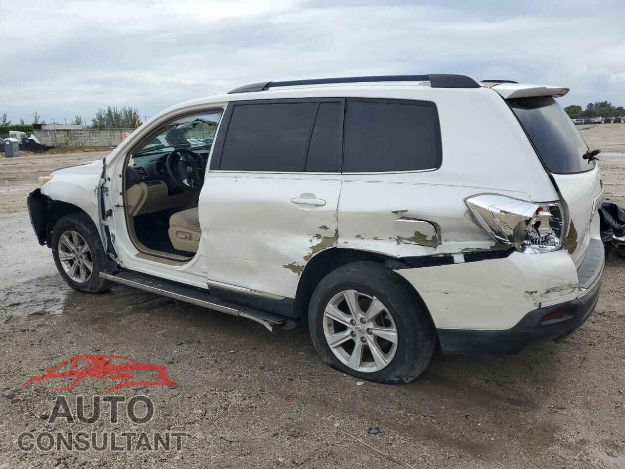 TOYOTA HIGHLANDER 2013 - 5TDZK3EH8DS119175