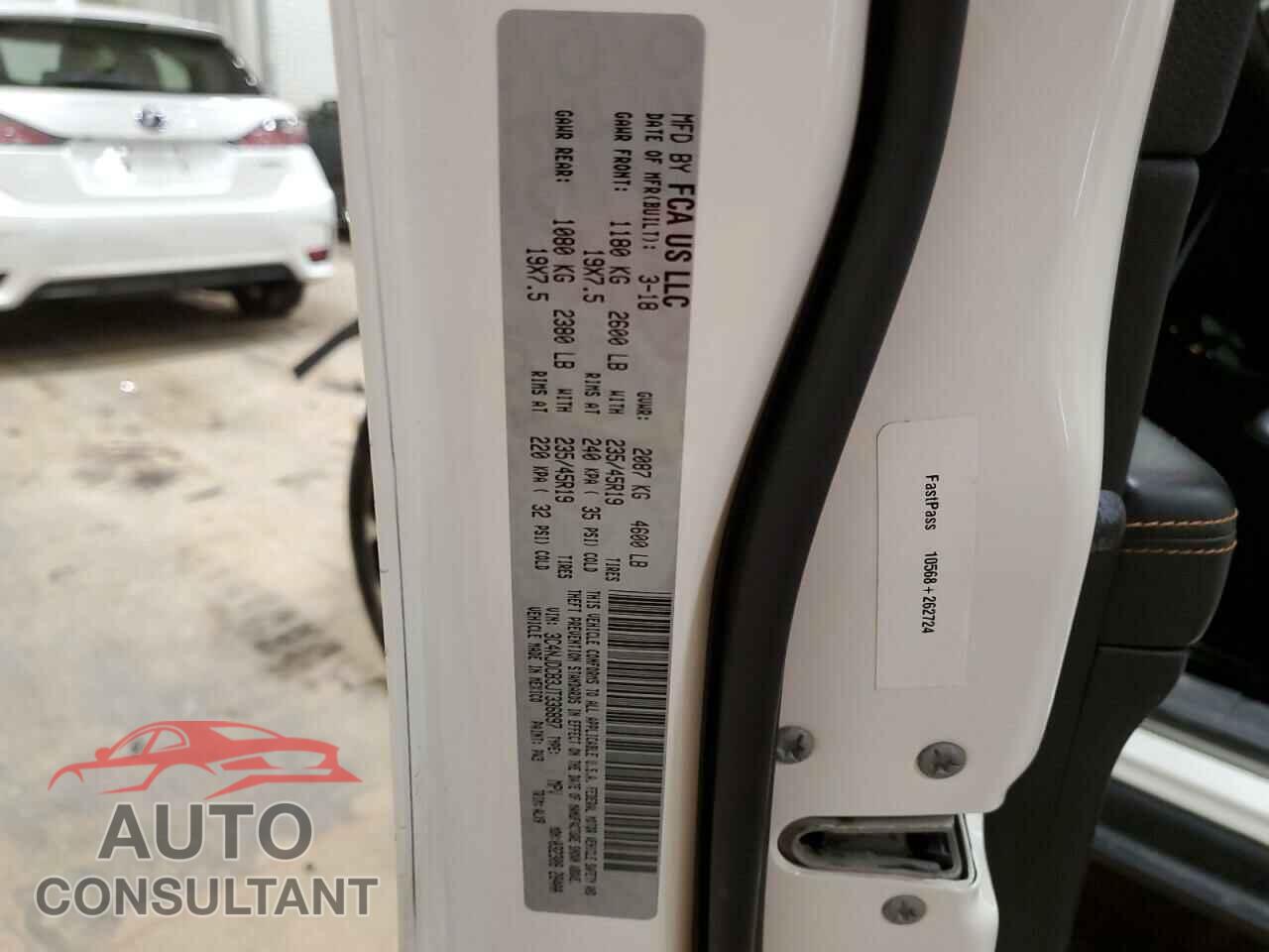 JEEP COMPASS 2018 - 3C4NJDCB3JT336897
