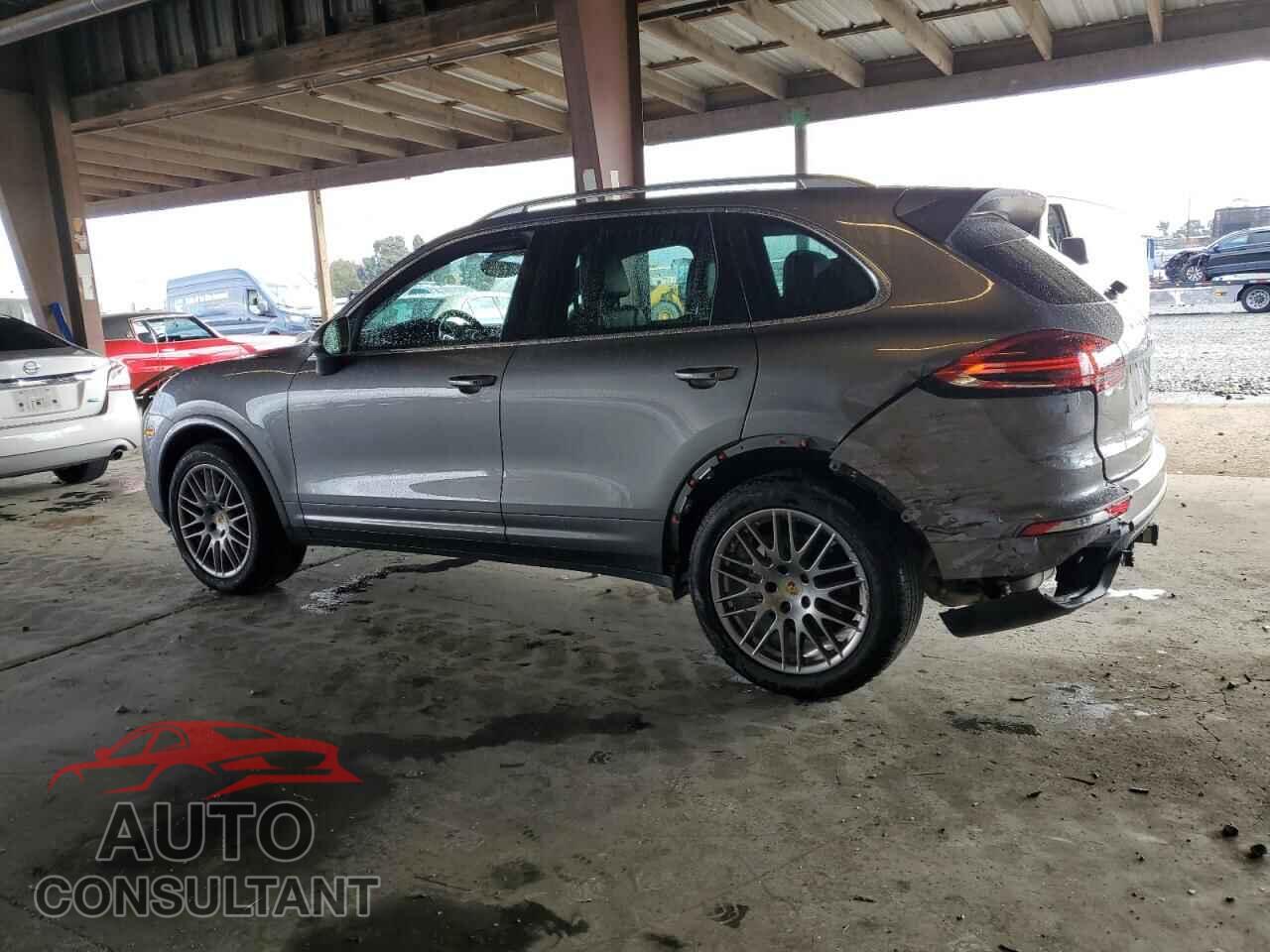 PORSCHE CAYENNE 2017 - WP1AB2A29HLA52696