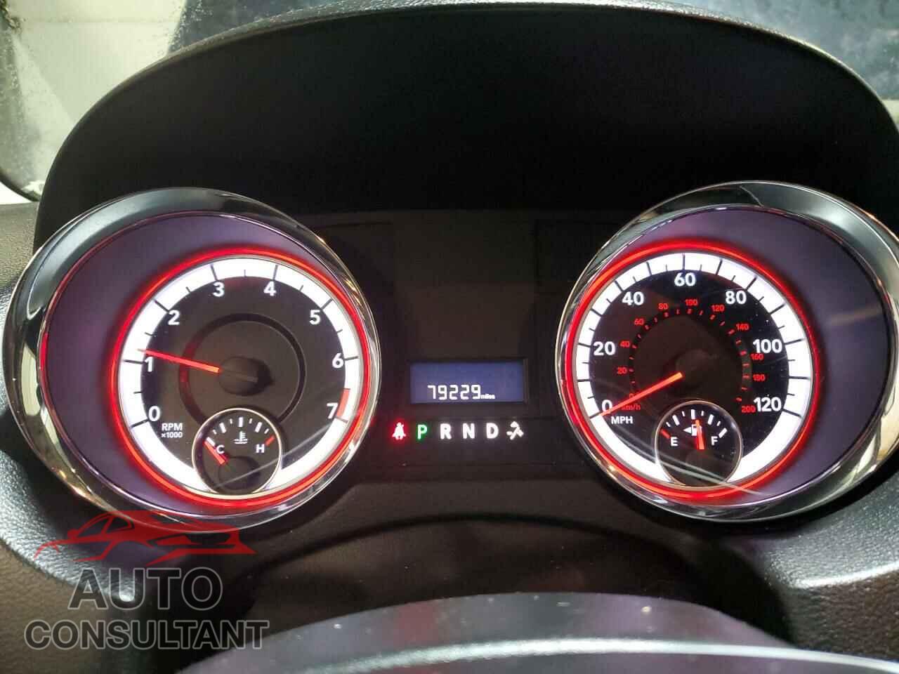 DODGE CARAVAN 2015 - 2C4RDGCG9FR717105