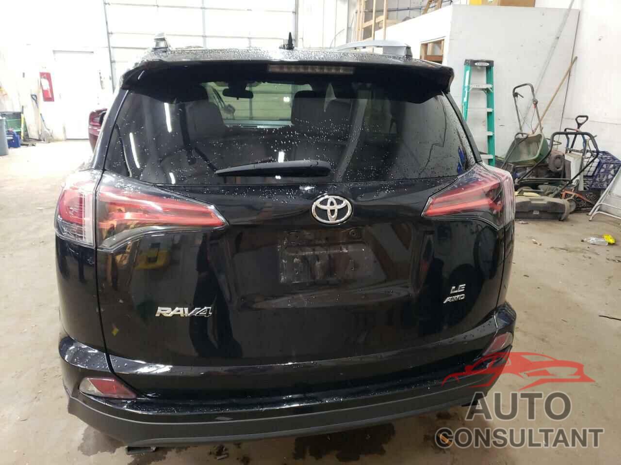 TOYOTA RAV4 2018 - 2T3BFREV2JW727783