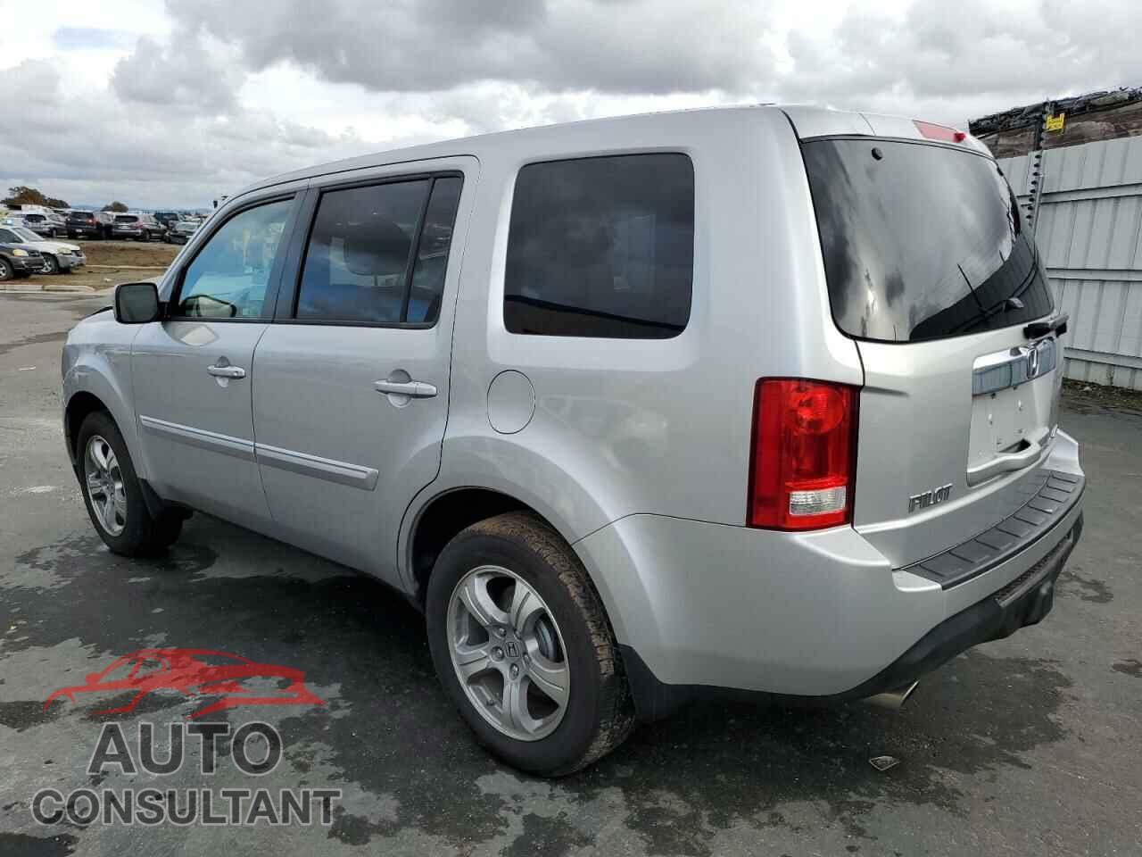 HONDA PILOT 2012 - 5FNYF4H48CB044480