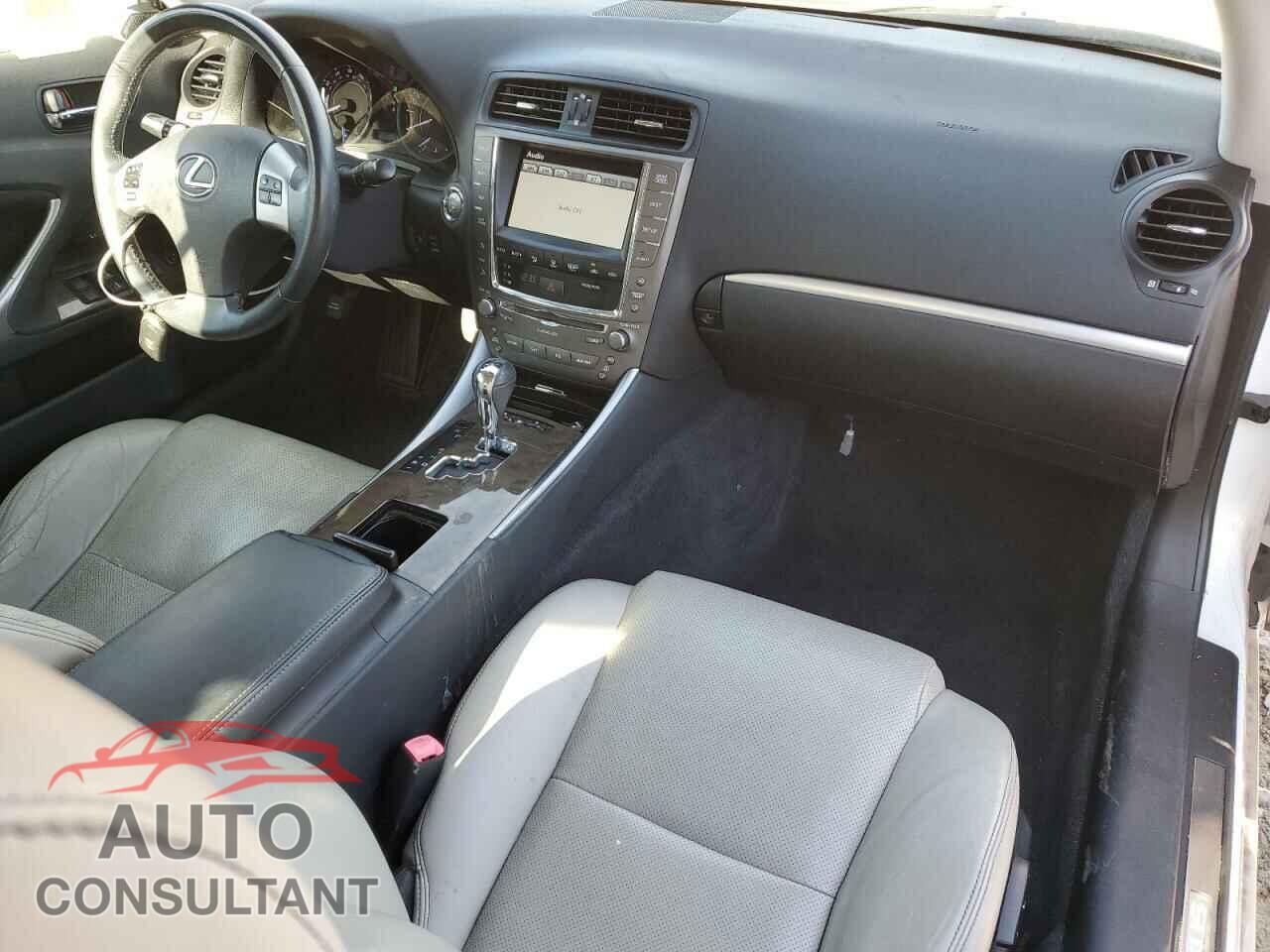 LEXUS IS 2011 - JTHFF2C22B2519140
