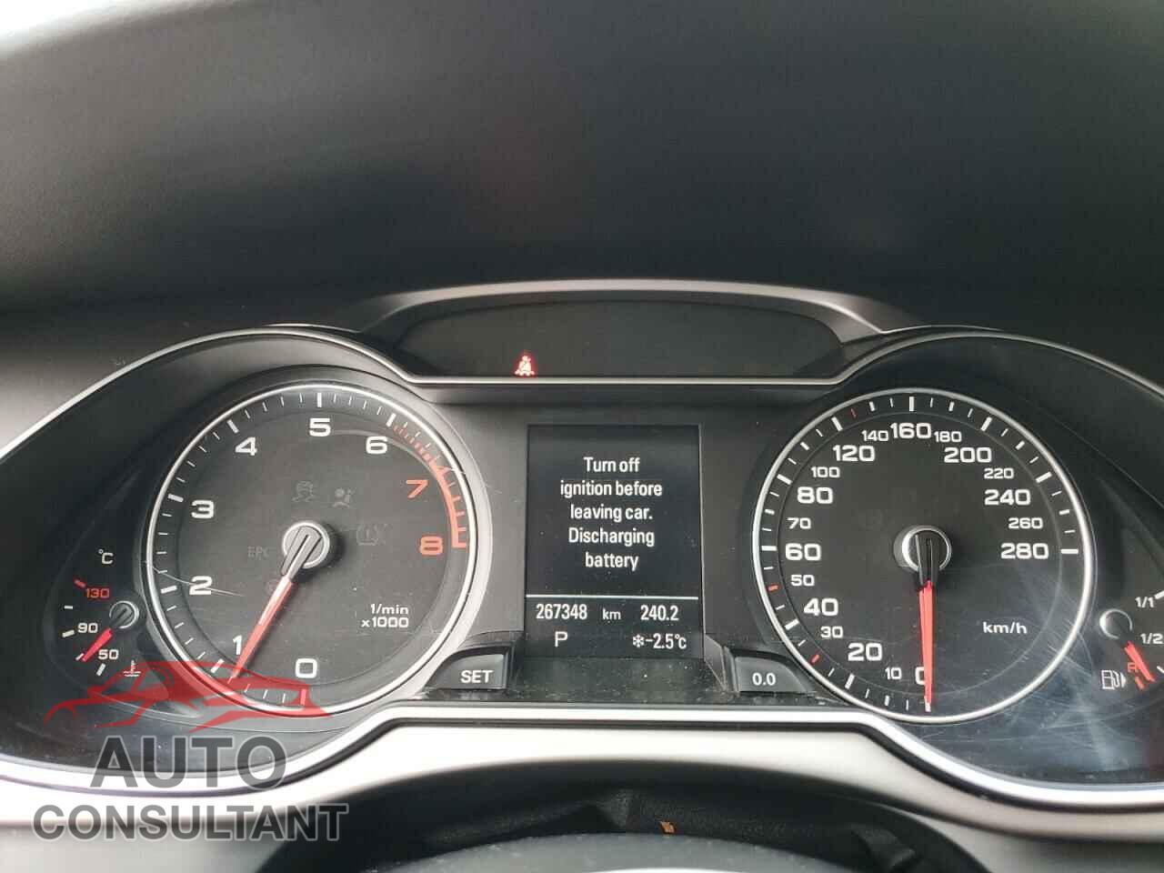 AUDI A4 2013 - WAUFFCFL4DN048070
