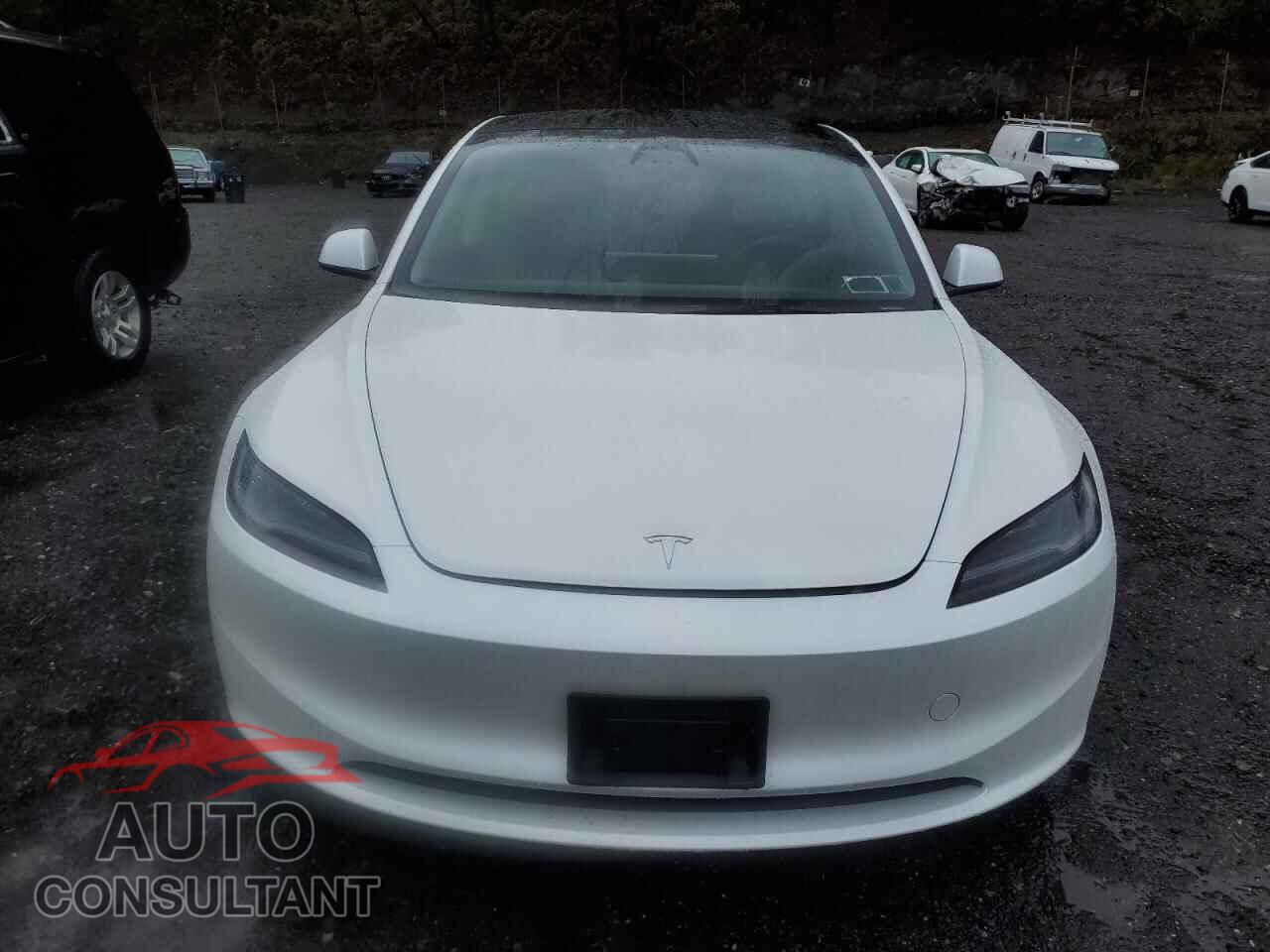 TESLA MODEL 3 2024 - 5YJ3E1EA5RF728546