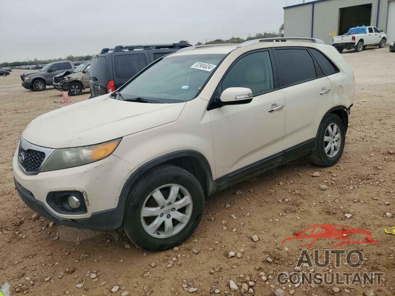 KIA SORENTO 2011 - 5XYKT3A14BG039339