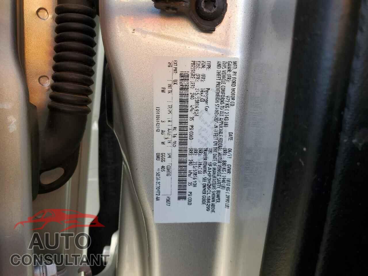FORD FOCUS 2012 - 1FAHP3H26CL186299
