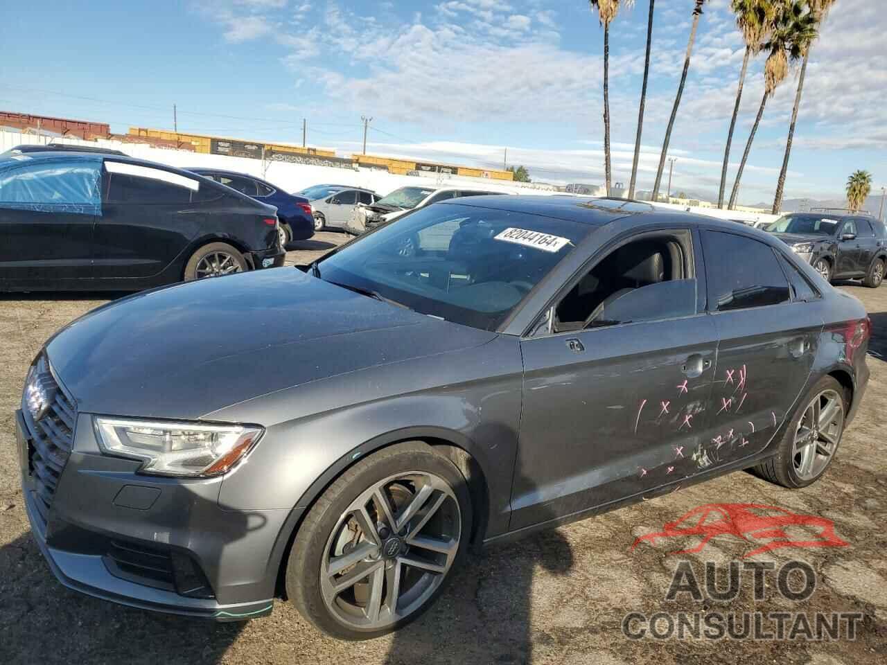 AUDI A3 2019 - WAUAUGFF2KA088332