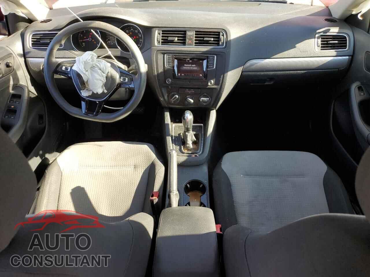 VOLKSWAGEN JETTA 2017 - 3VW2B7AJ9HM247915