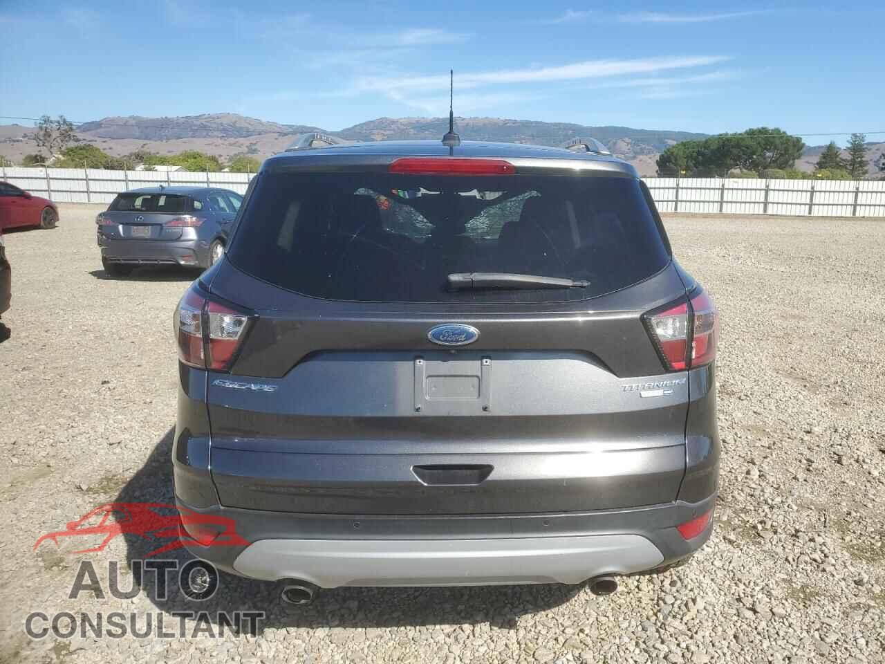 FORD ESCAPE 2017 - 1FMCU9J90HUC98973