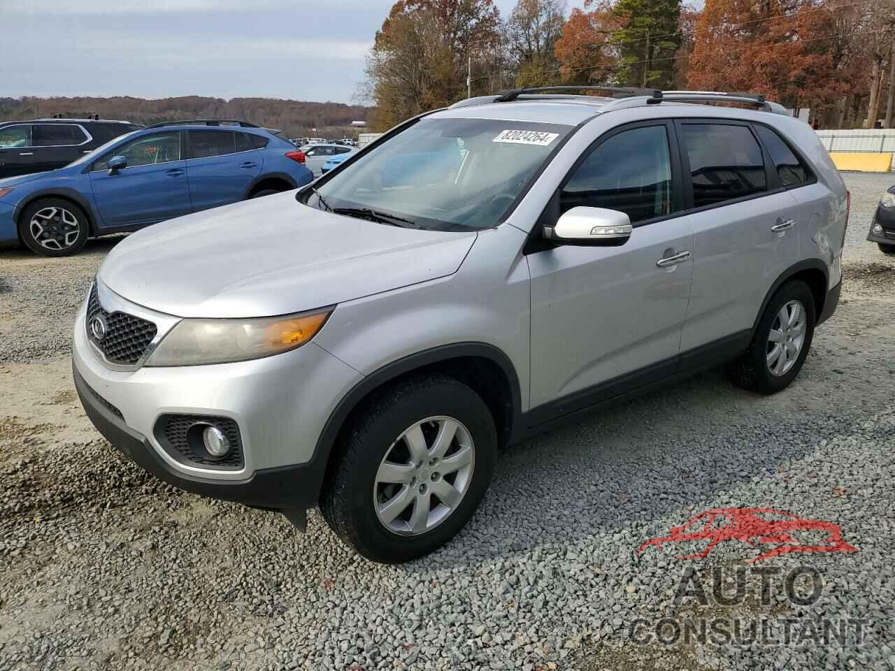 KIA SORENTO 2011 - 5XYKT3A11BG173290