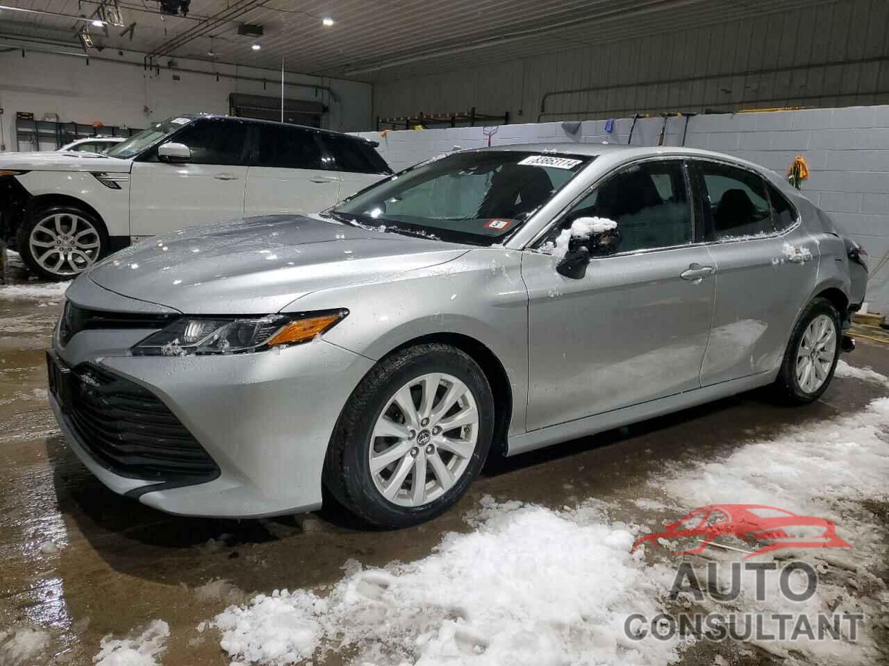 TOYOTA CAMRY 2018 - 4T1B11HK8JU608601