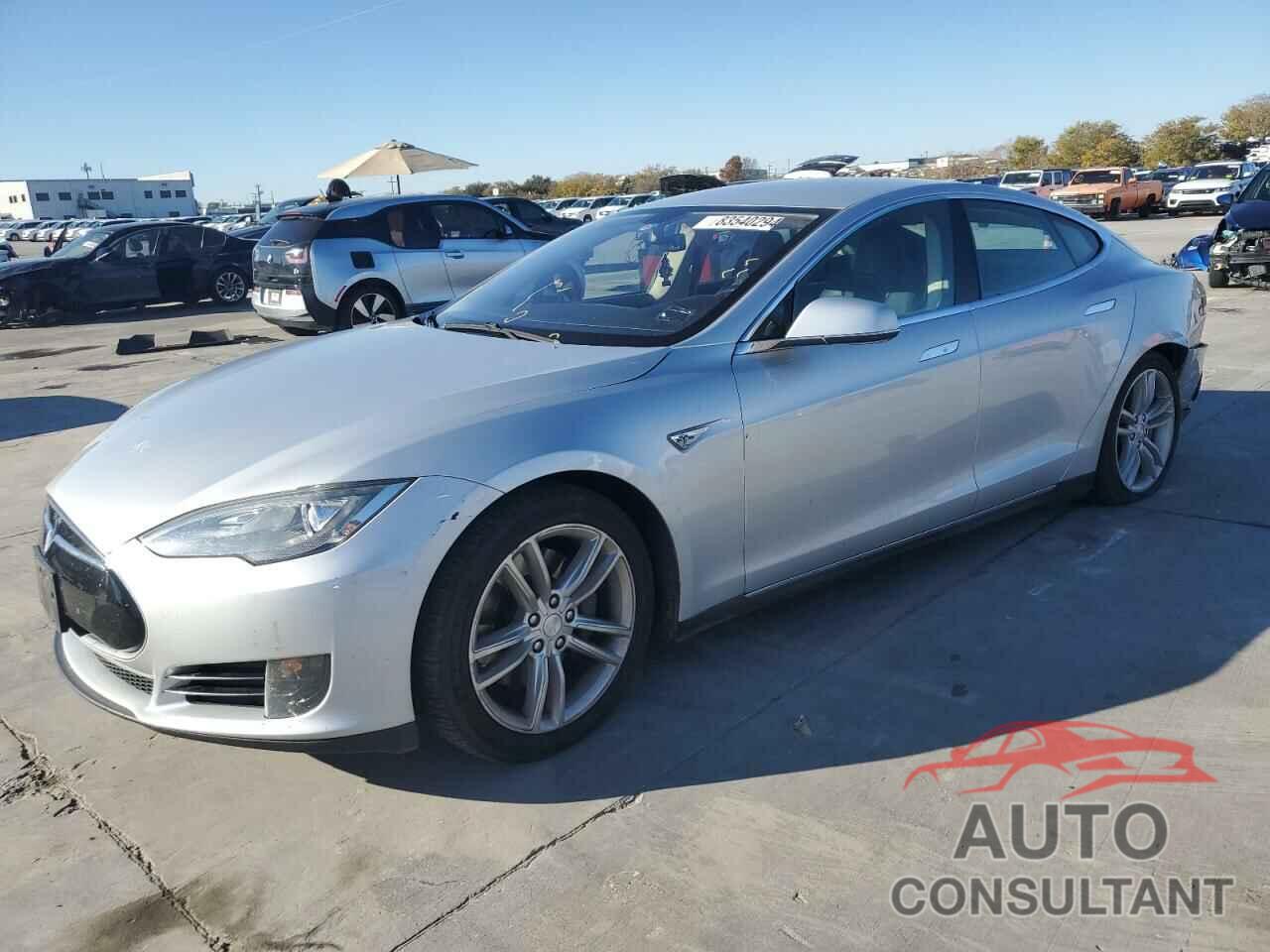 TESLA MODEL S 2013 - 5YJSA1CN4DFP14644