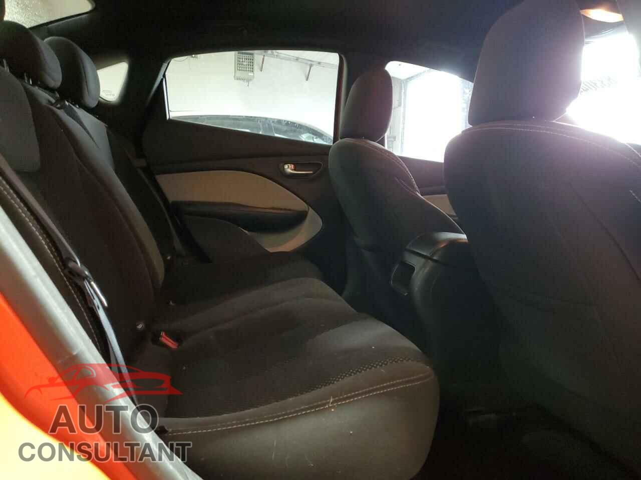 DODGE DART 2015 - 1C3CDFBB6FD301588