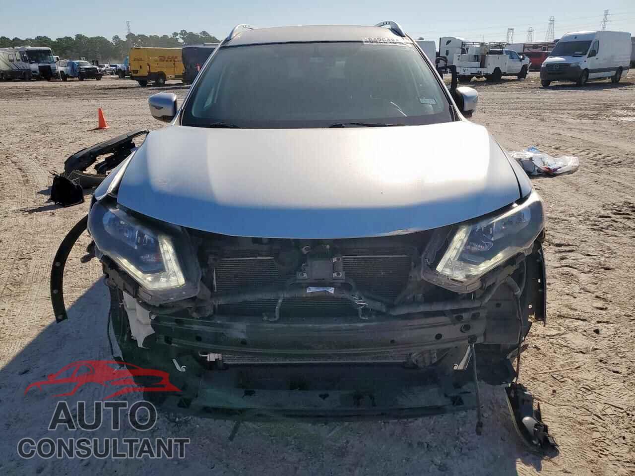 NISSAN ROGUE 2017 - KNMAT2MT9HP571307