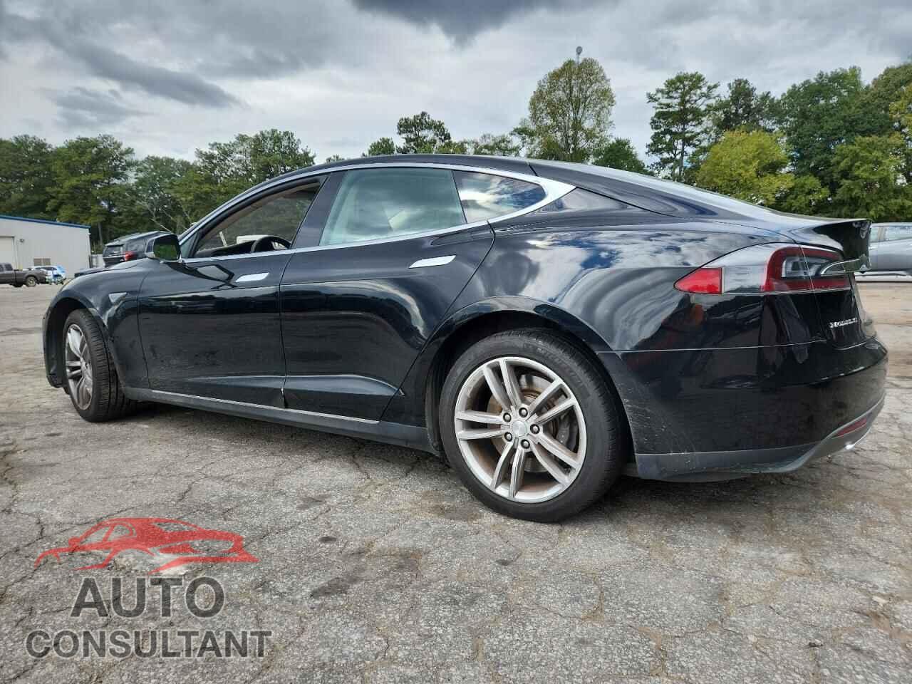 TESLA MODEL S 2013 - 5YJSA1CNXDFP16673