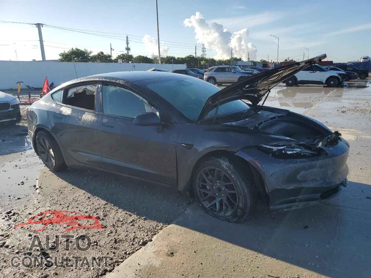 TESLA MODEL 3 2024 - 5YJ3E1EA9RF733863