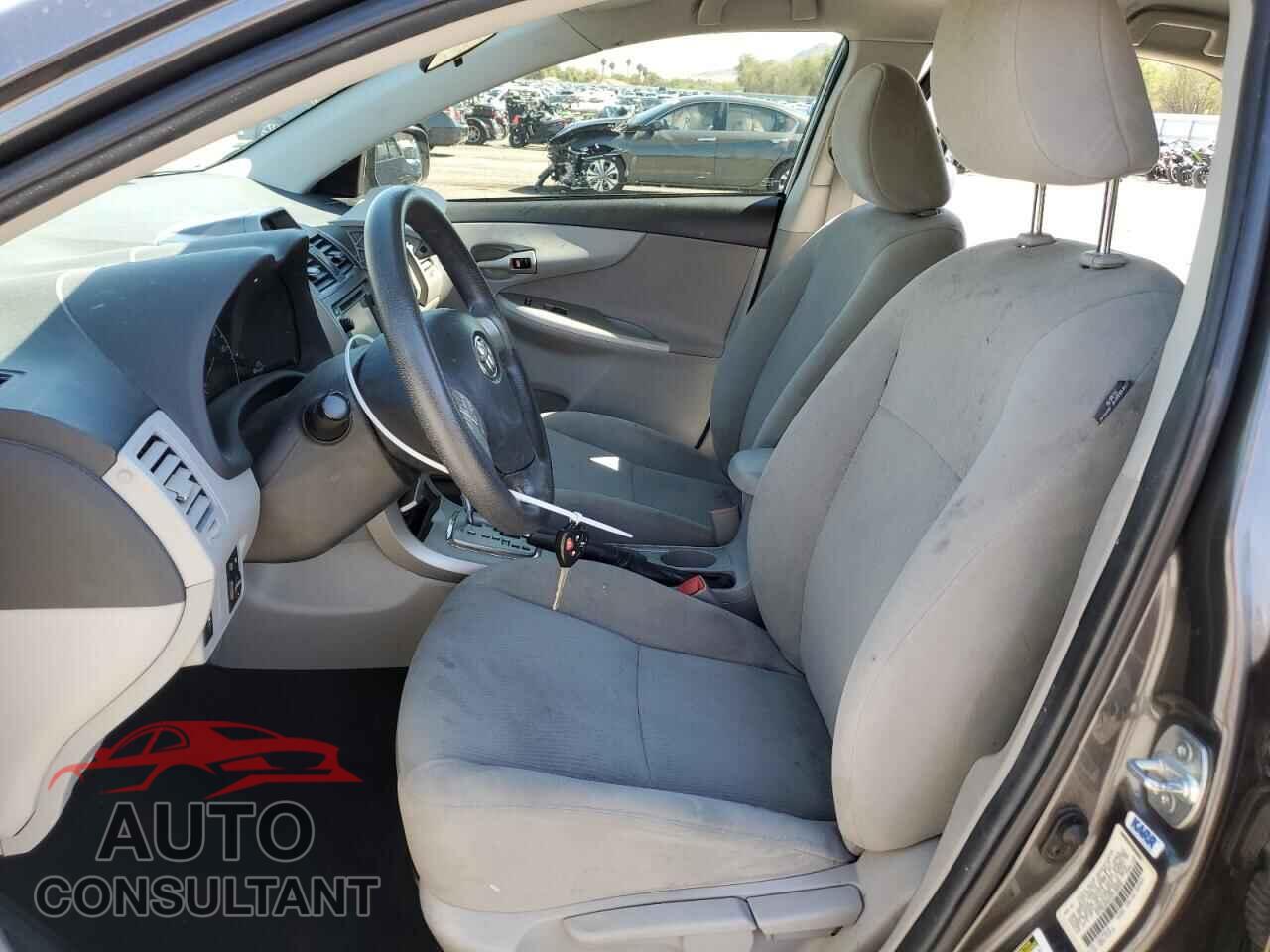 TOYOTA COROLLA 2013 - 5YFBU4EEXDP180835