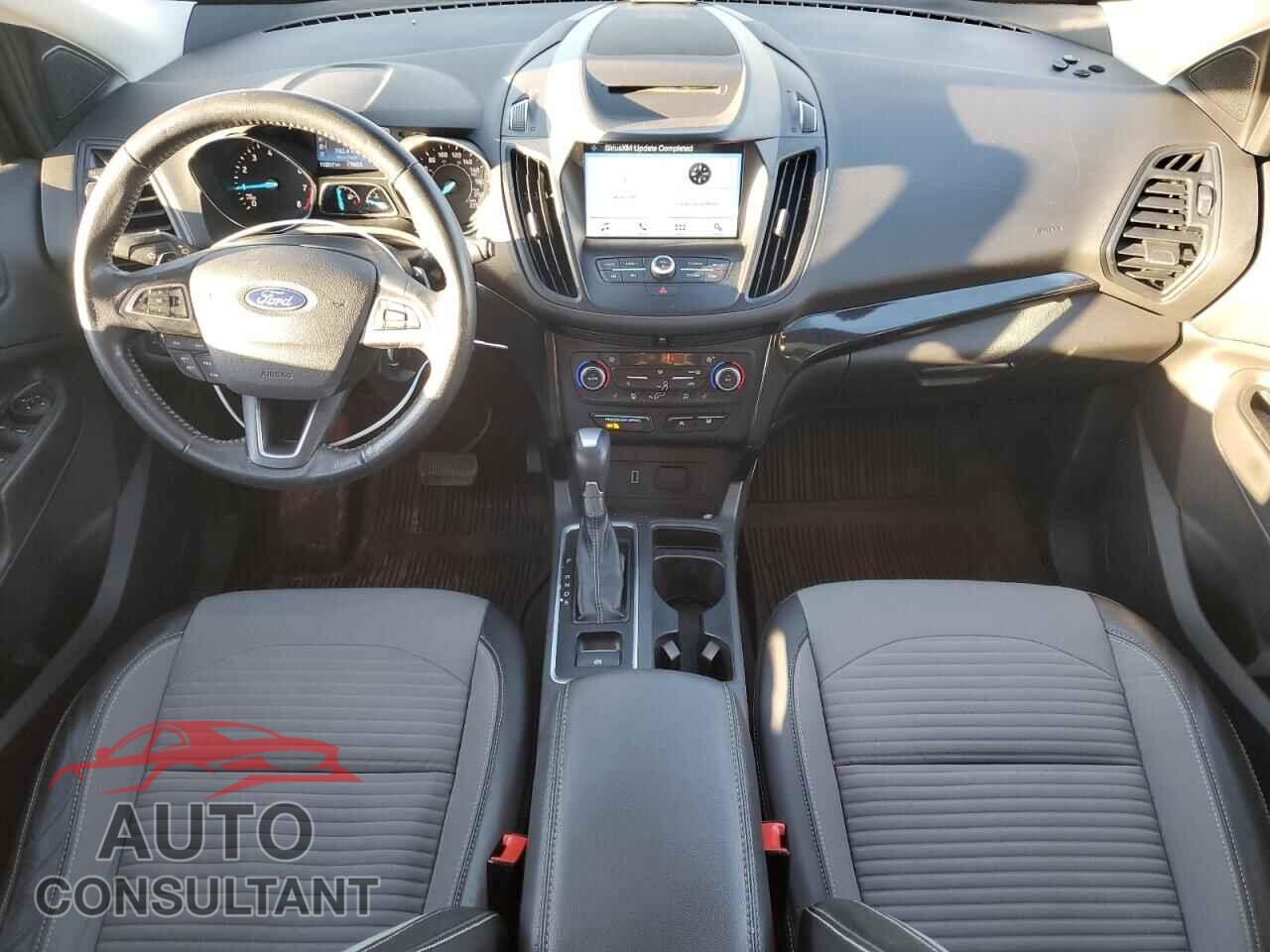 FORD ESCAPE 2018 - 1FMCU9GD4JUC15014