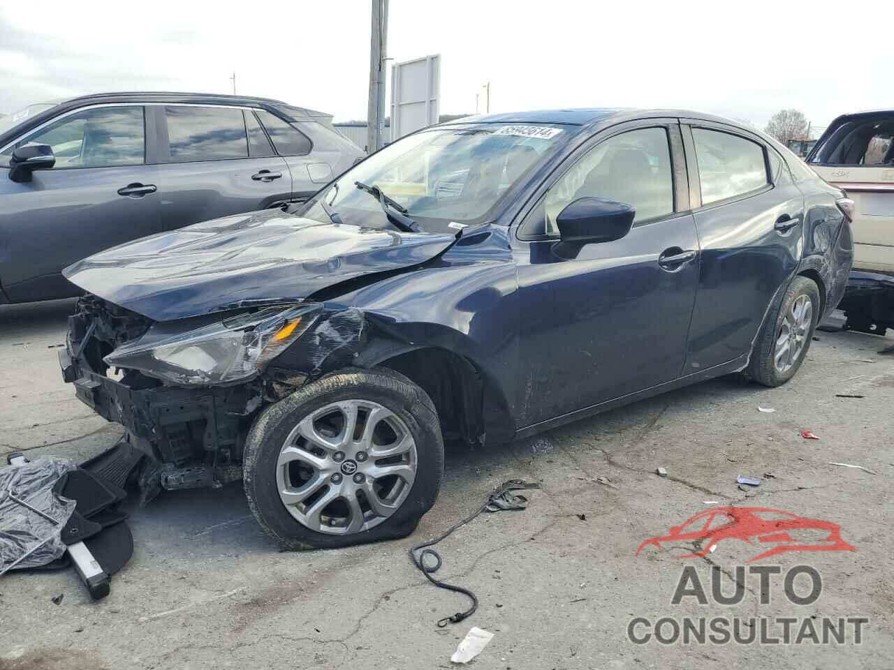 TOYOTA YARIS 2017 - 3MYDLBYV1HY181536