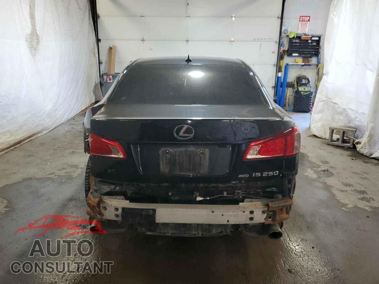 LEXUS IS 2012 - JTHCF5C2XC5060153