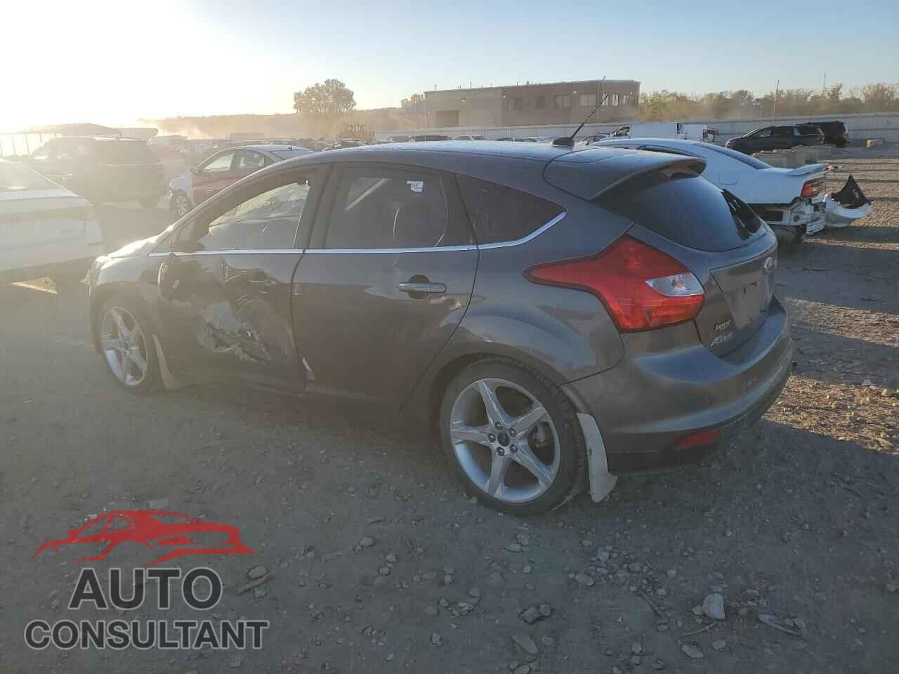 FORD FOCUS 2012 - 1FAHP3N23CL361922