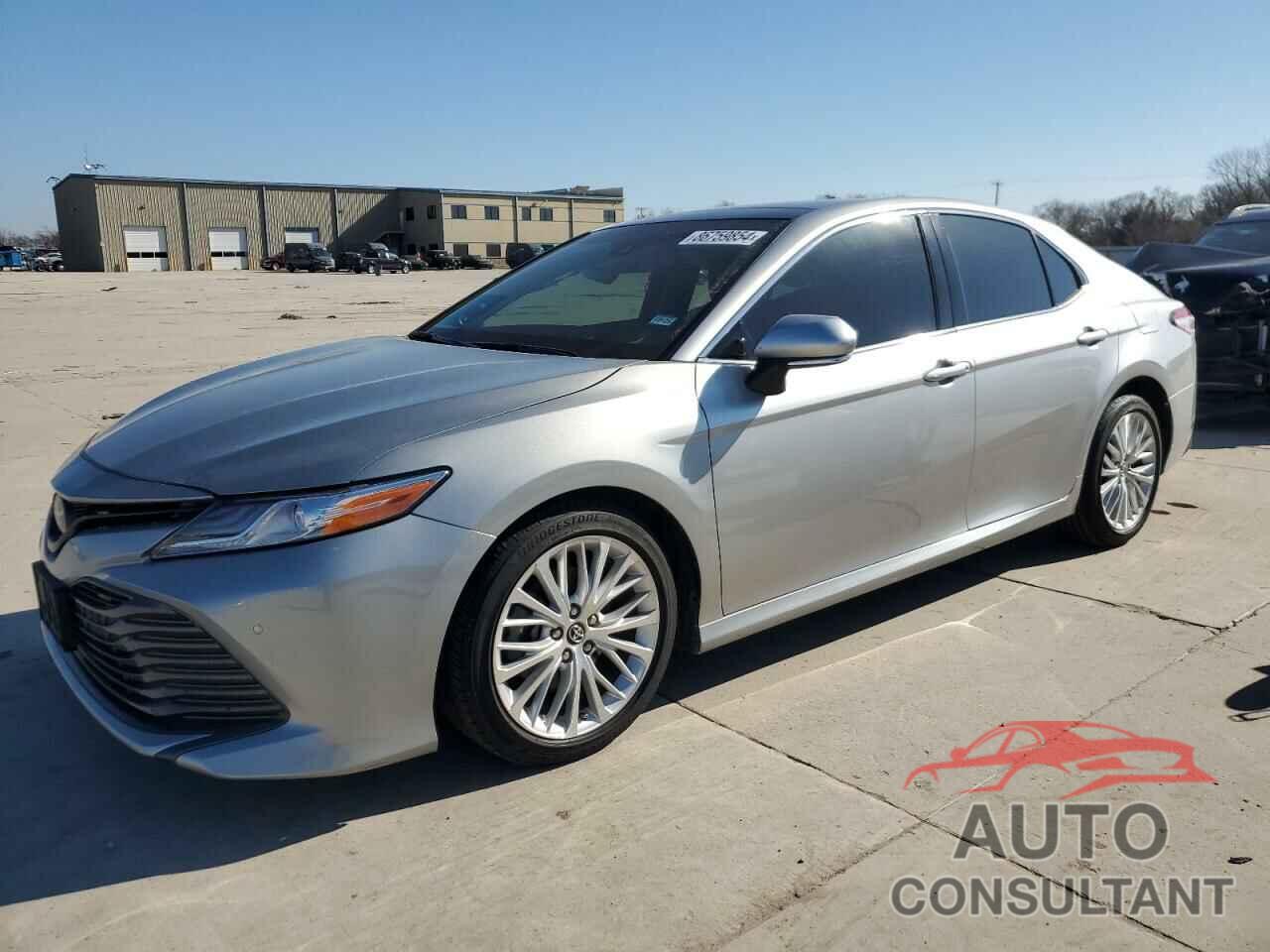 TOYOTA CAMRY 2018 - 4T1BZ1HK1JU002212