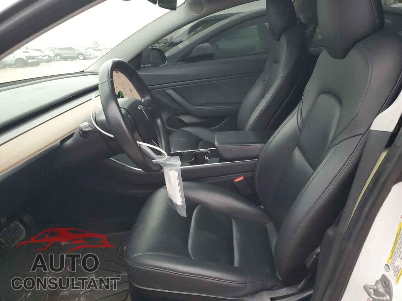 TESLA MODEL 3 2018 - 5YJ3E1EA8JF164623