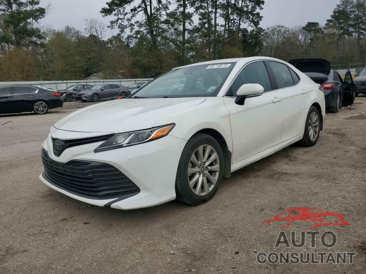 TOYOTA CAMRY 2018 - 4T1B11HK4JU031310