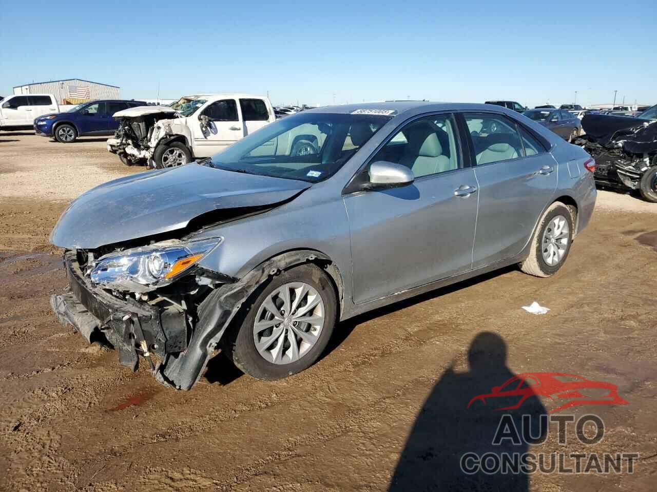 TOYOTA CAMRY 2016 - 4T4BF1FK7GR575108