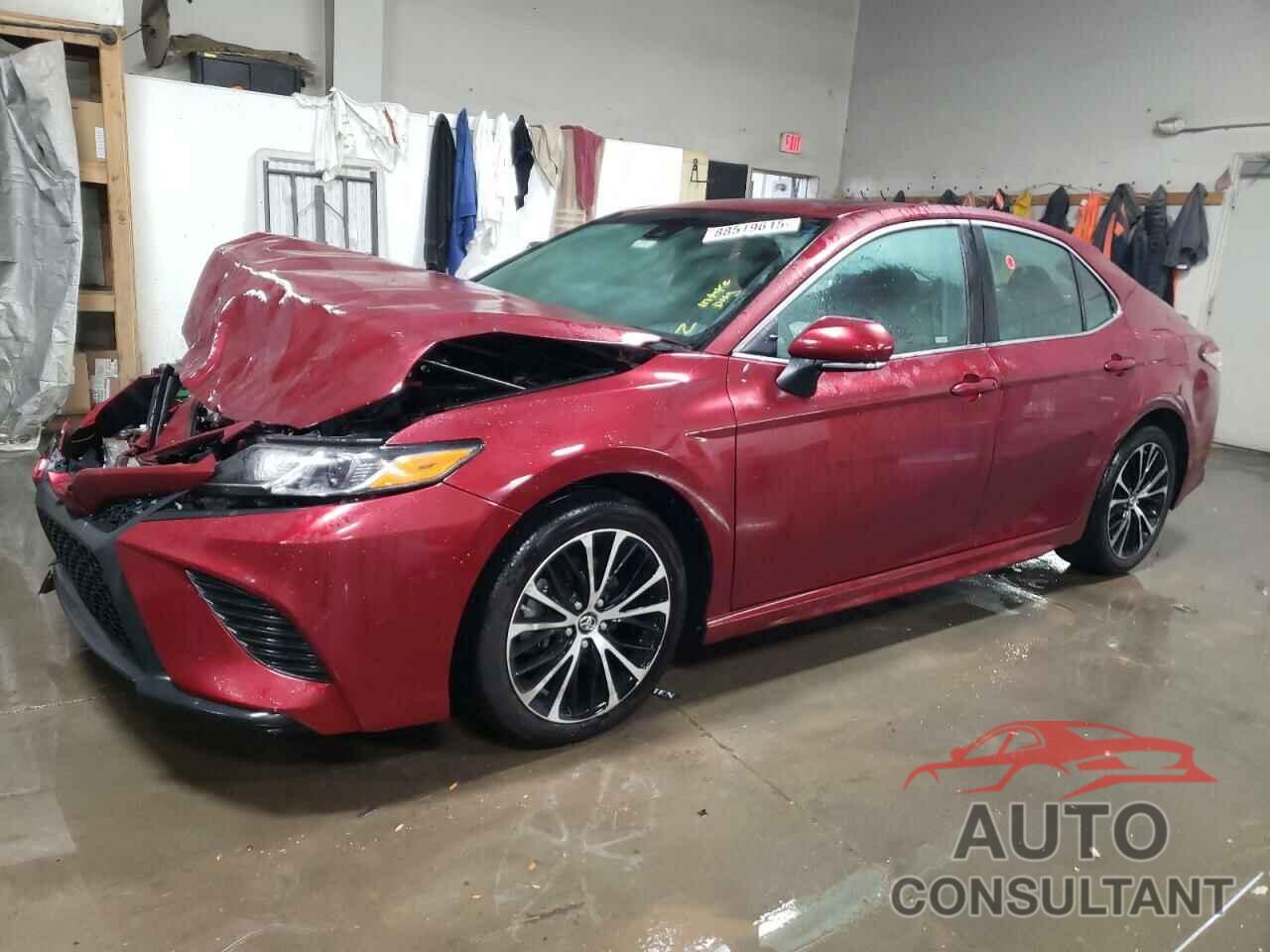 TOYOTA CAMRY 2018 - 4T1B11HK2JU545334