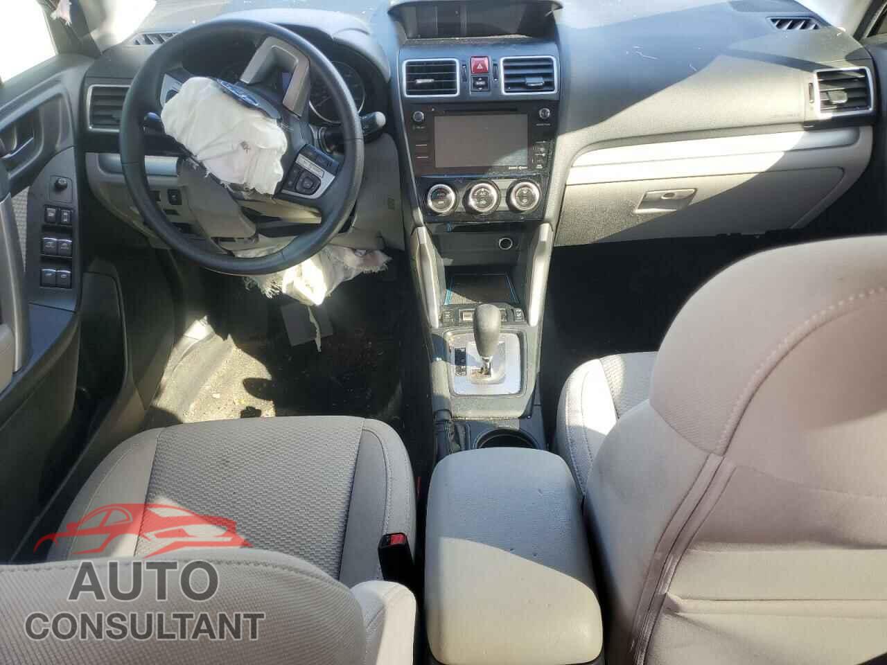 SUBARU FORESTER 2018 - JF2SJAEC3JH540865