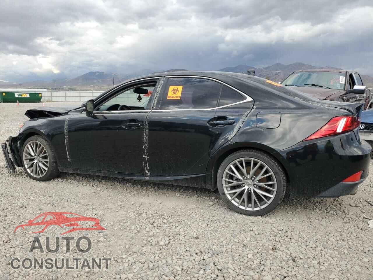 LEXUS IS 2015 - JTHCF1D22F5021312